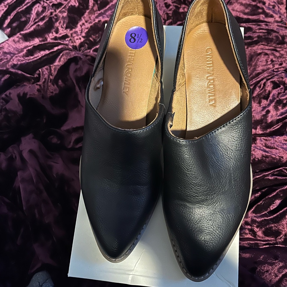 Cynthia Rowley Black Leather Pointed Flats